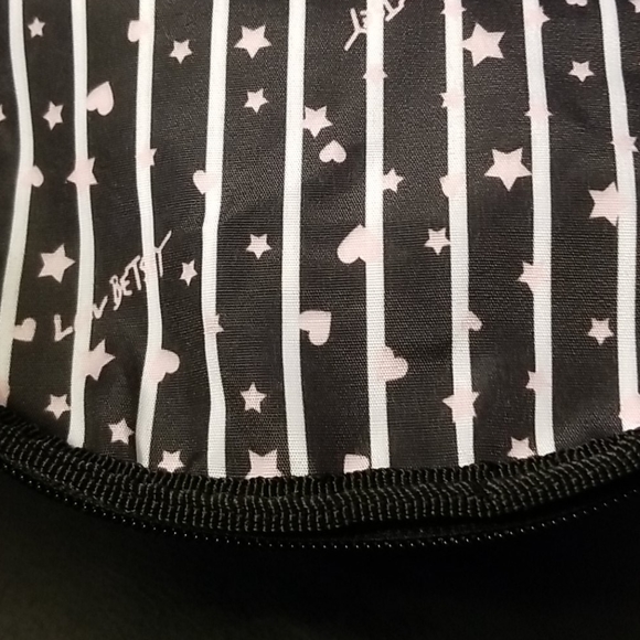 🌹Mini by Betsey - Picture 4 of 5